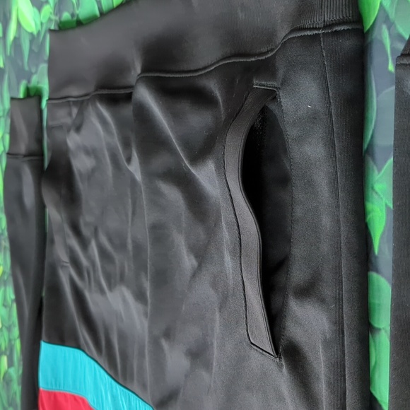 Men's 90's Inspired Xersion Athleisure Quarter Zip Hoodie - Picture 4 of 10